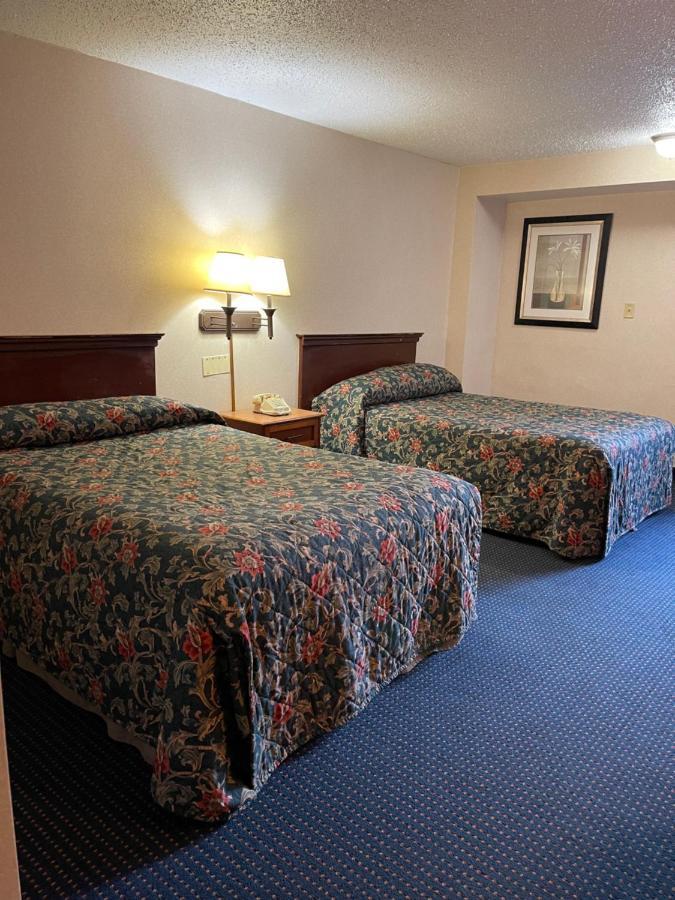 Budget Inn Temple Hills Bagian luar foto