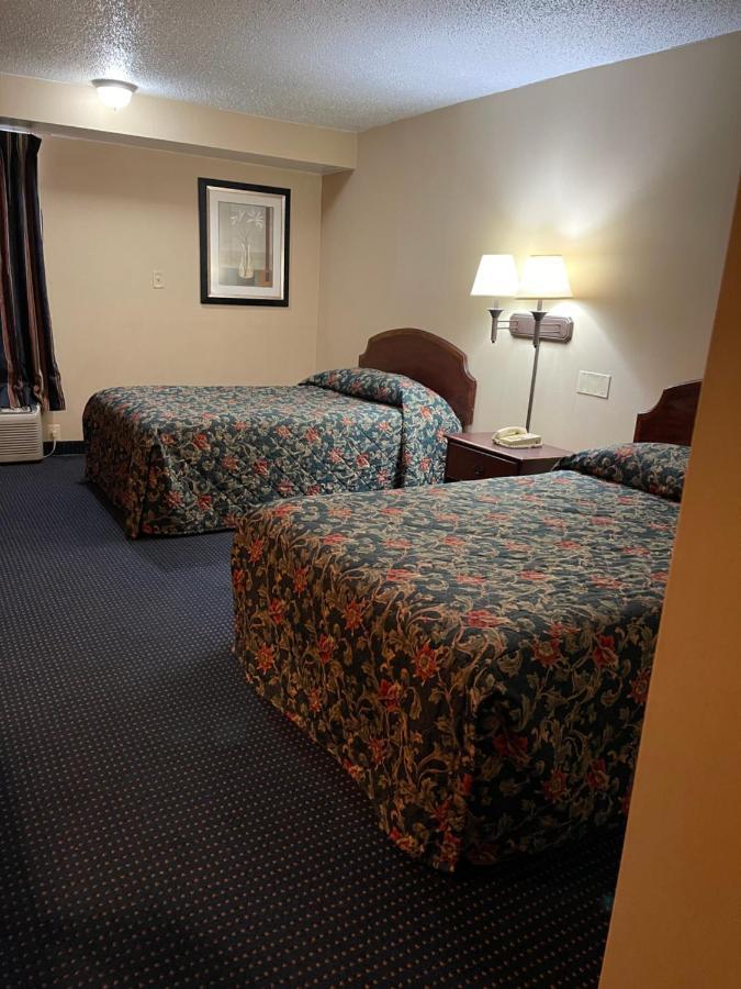 Budget Inn Temple Hills Bagian luar foto